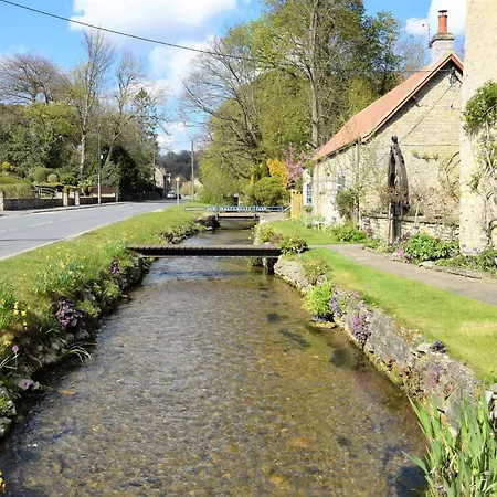 3 Bed In Thornton-le-dale 82856 *