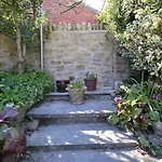 3 Bed In Pickering Oc-82856 *